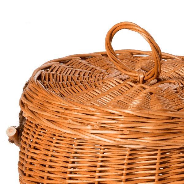 Willow Crocus Urn handle detail - thinkwillow.com